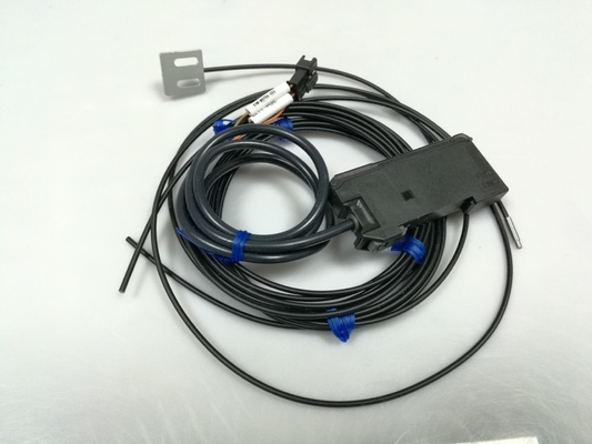 E3X-DA41RM-S-17 YG100 Conveyor Fiber Sensor KHW-M928A-000 YS12 YS24